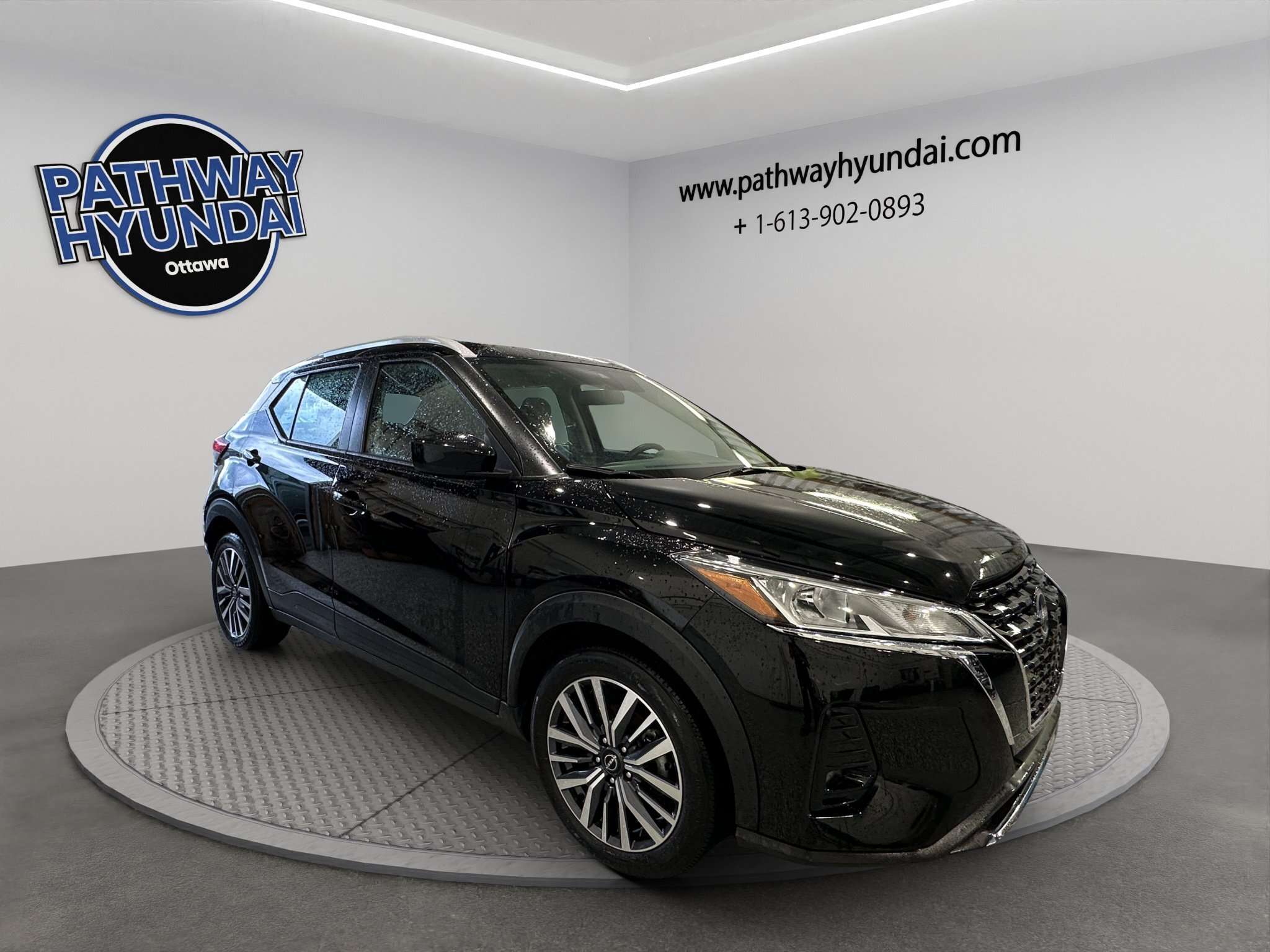 2025 Nissan Kicks SV | Reverse Cam | Heated Seats