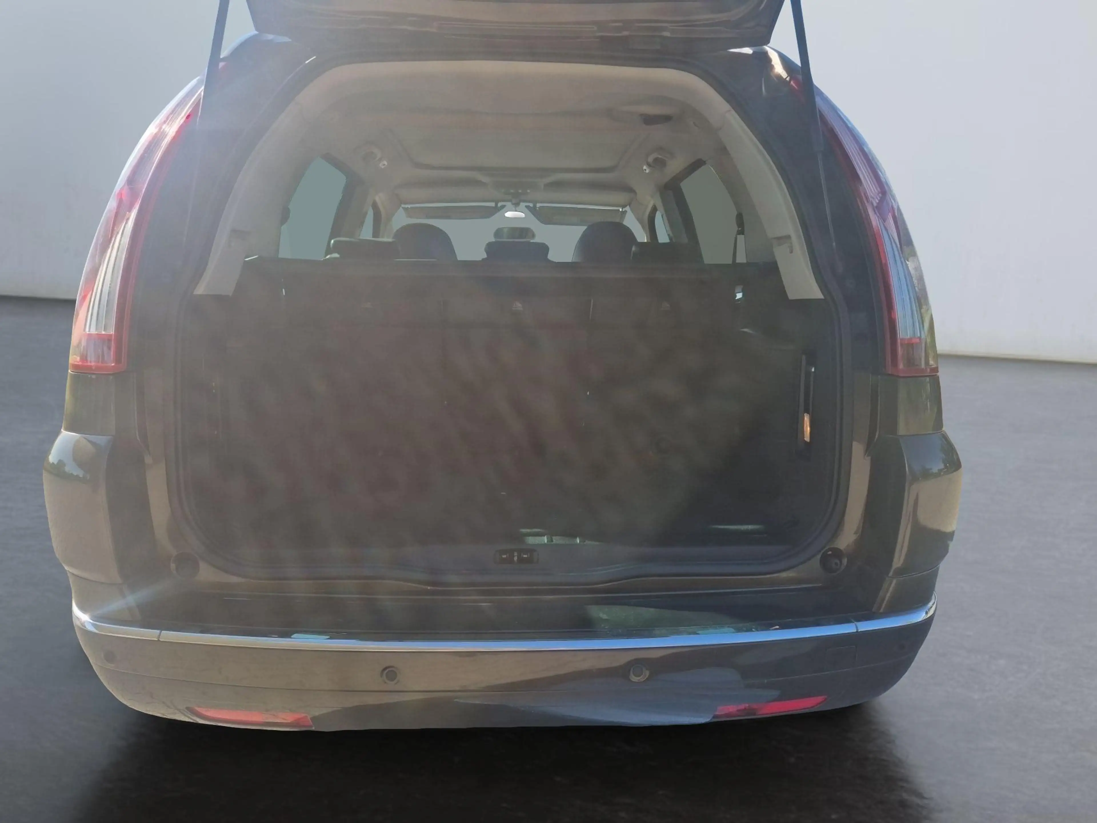 Citroen Grand C4 Picasso 1.6 16V Exclusive 115 kW (156 PS), Autom. 6-Gang — photo 14