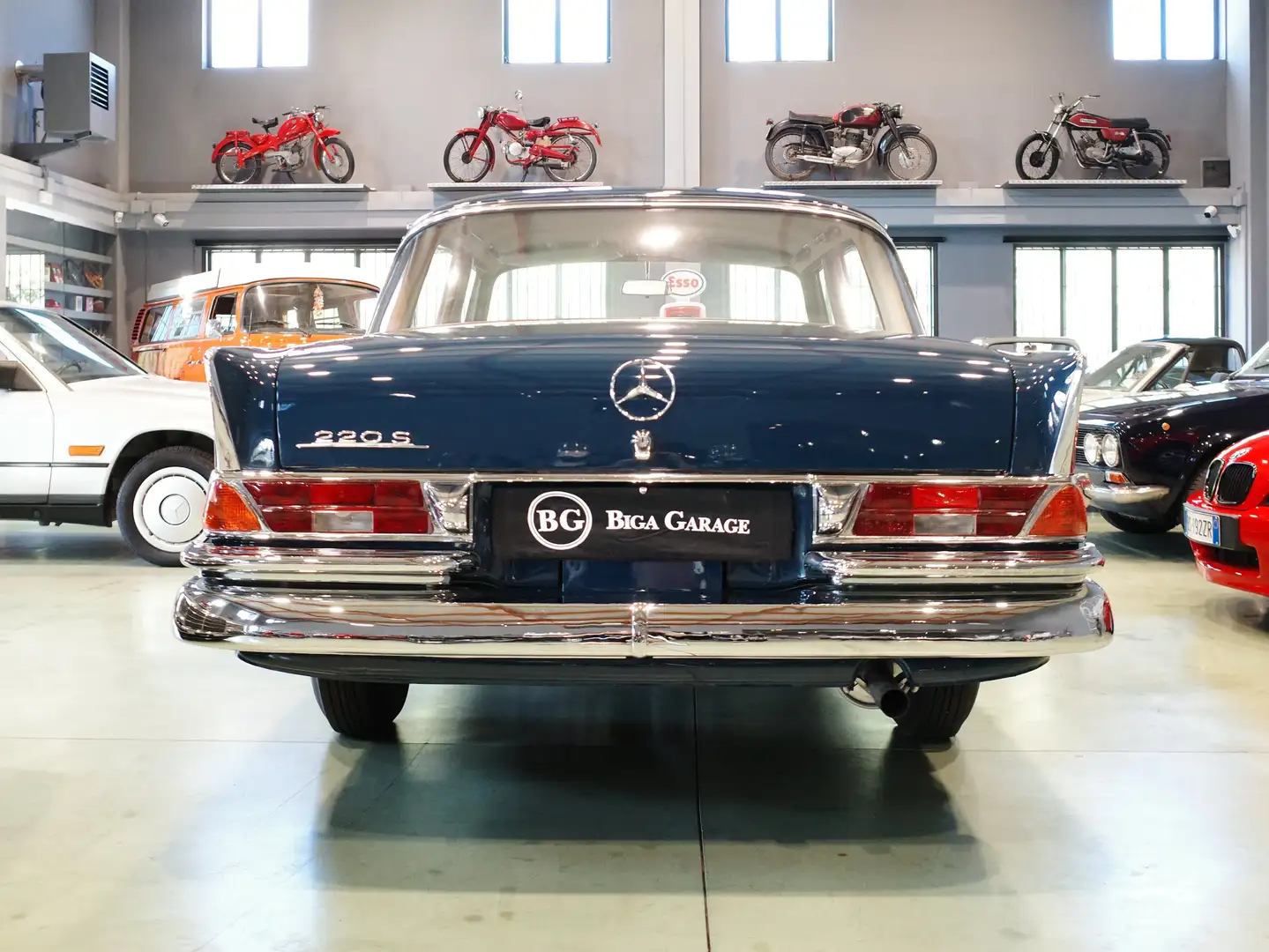 Mercedes-Benz 220 Blu/Azzurro - 2