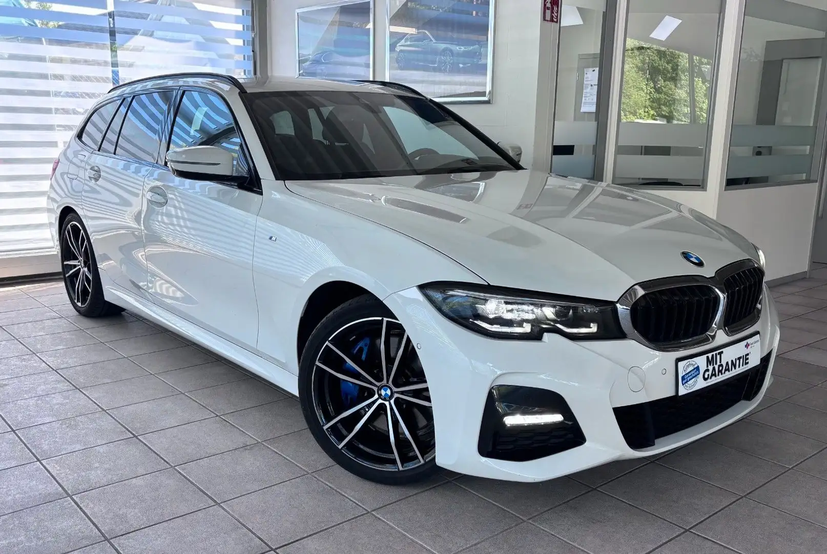 BMW 320 d Aut. M Sport KAMERA M Leuchten Unfallfrei Blanc - 1