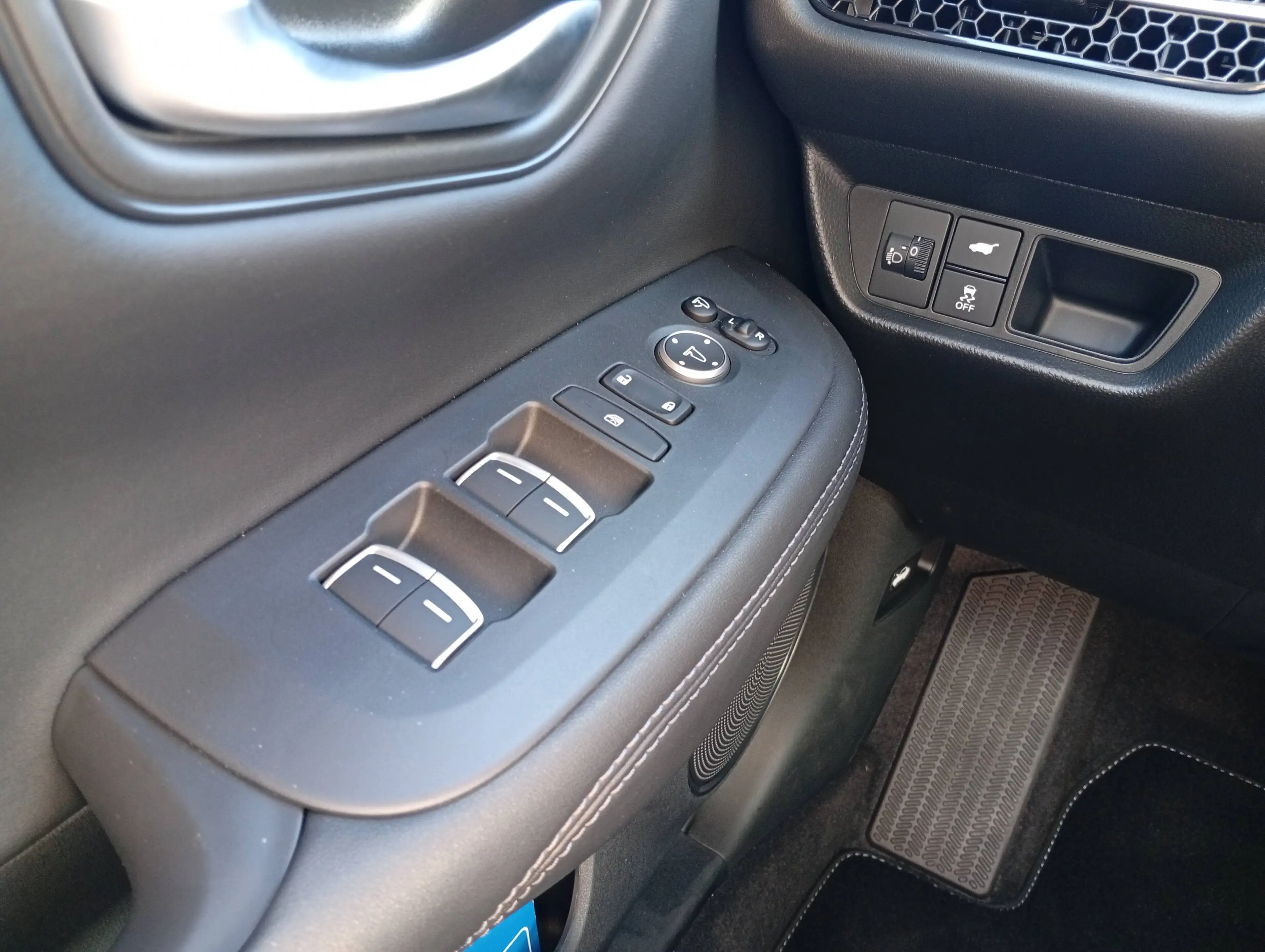 Honda ZR-V ZR-V Hybrid e:HEV 2.0 i-MMD Hybrid Sport, WR — photo 17