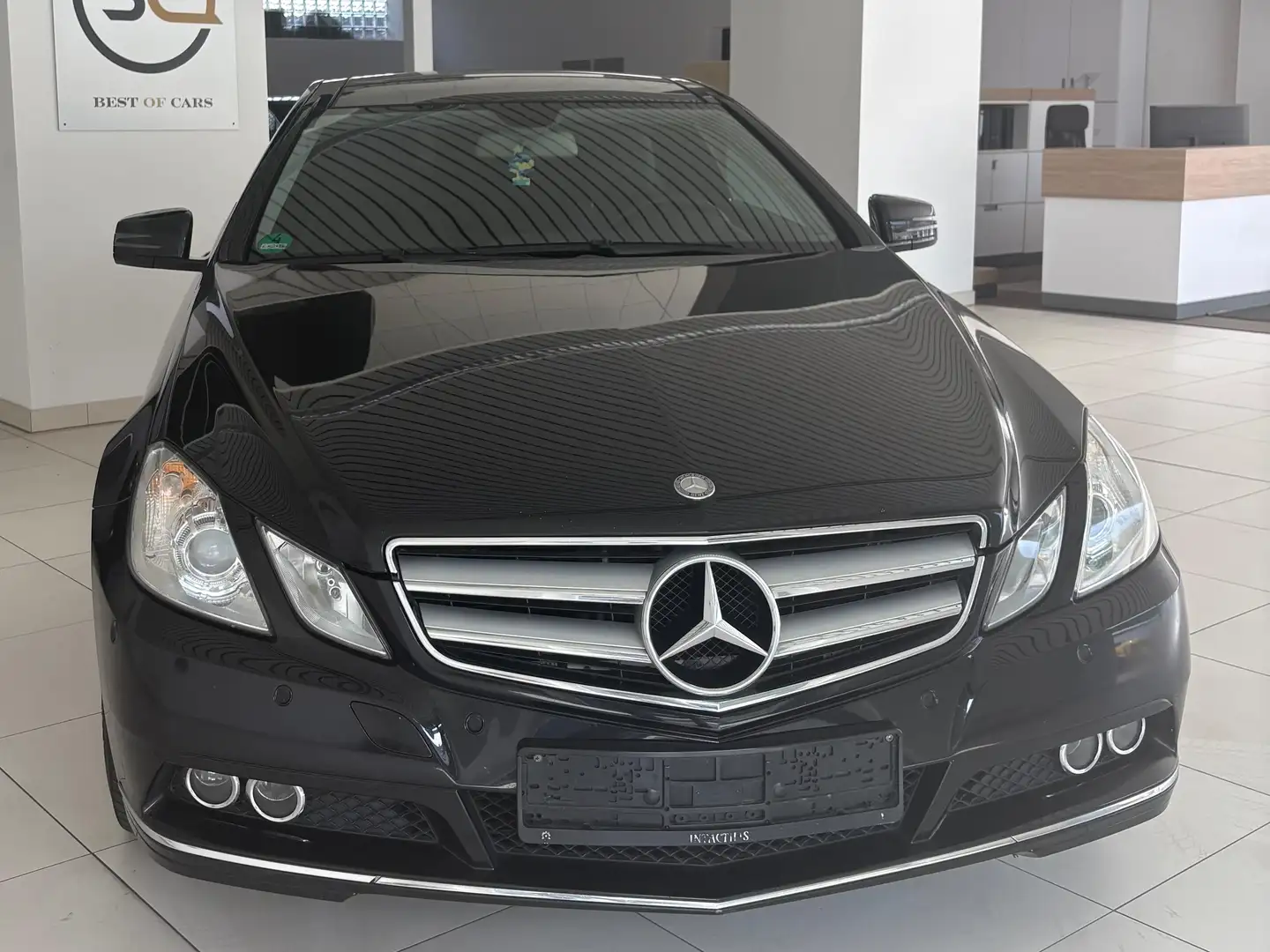 Mercedes-Benz E 350 E 350 CGI BlueEfficiency (207.357) Schwarz - 1