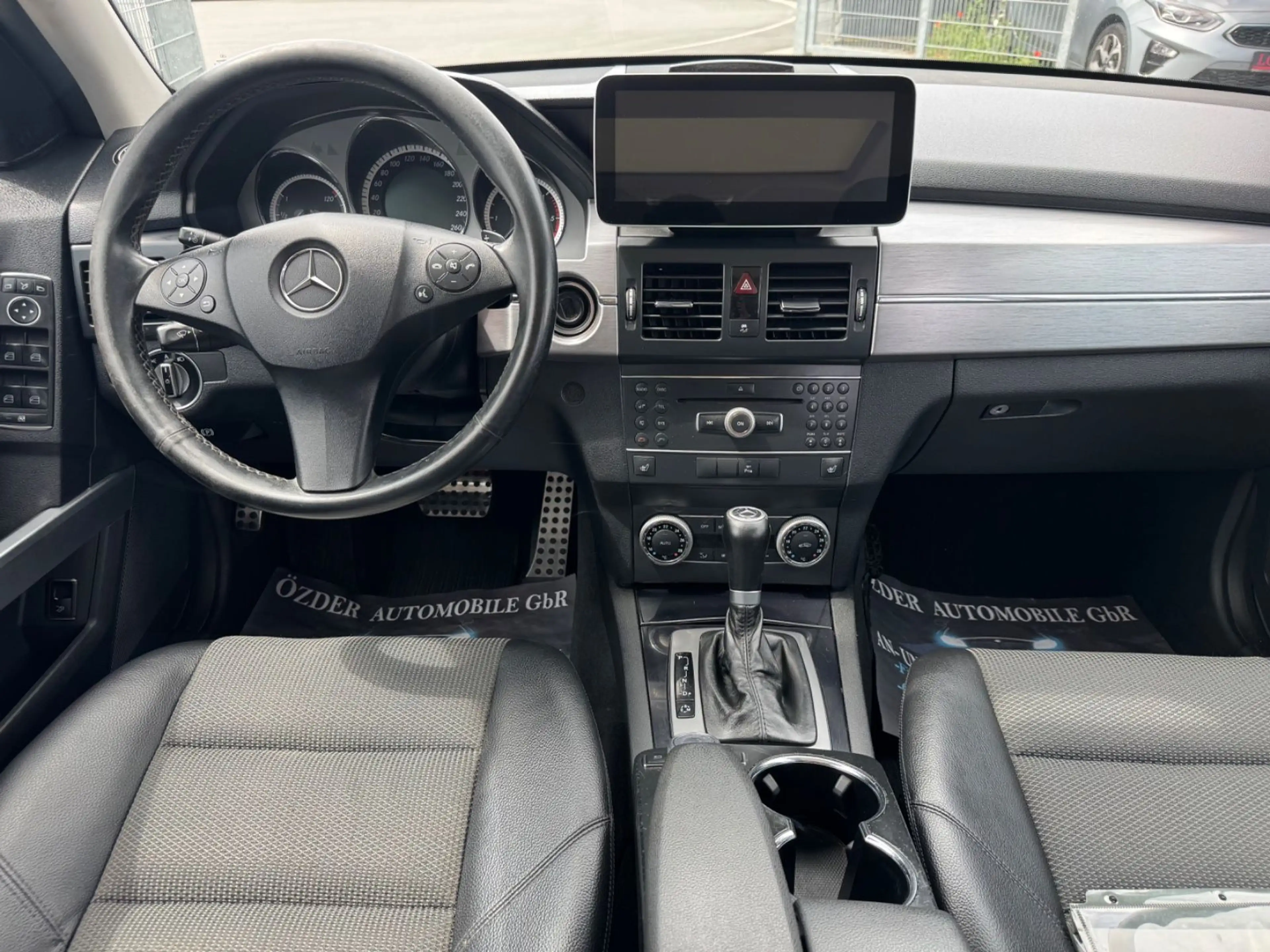 Mercedes-Benz GLK 350 CDI 4Matic Sport Edition — photo 12