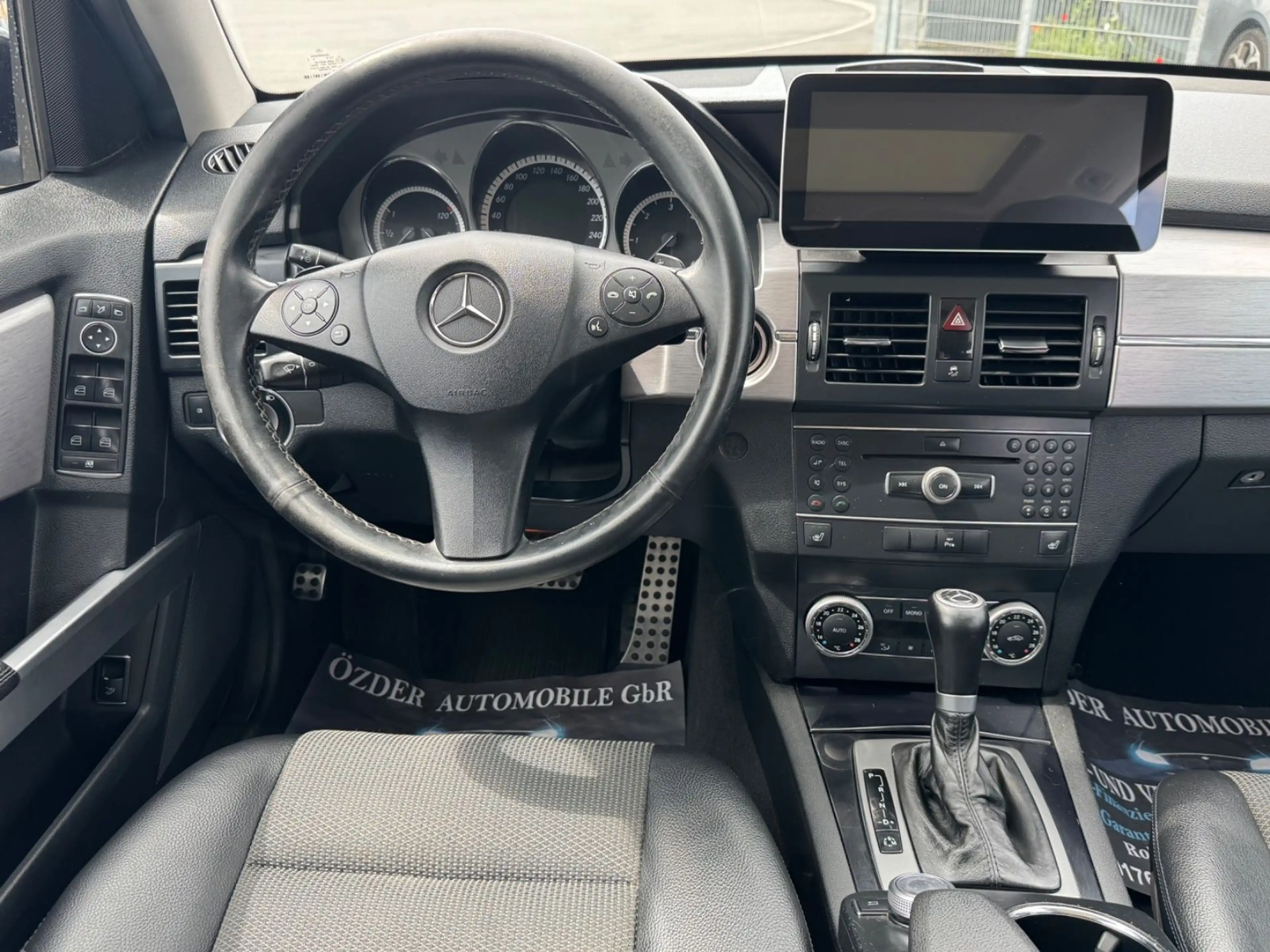 Mercedes-Benz GLK 350 CDI 4Matic Sport Edition — photo 11