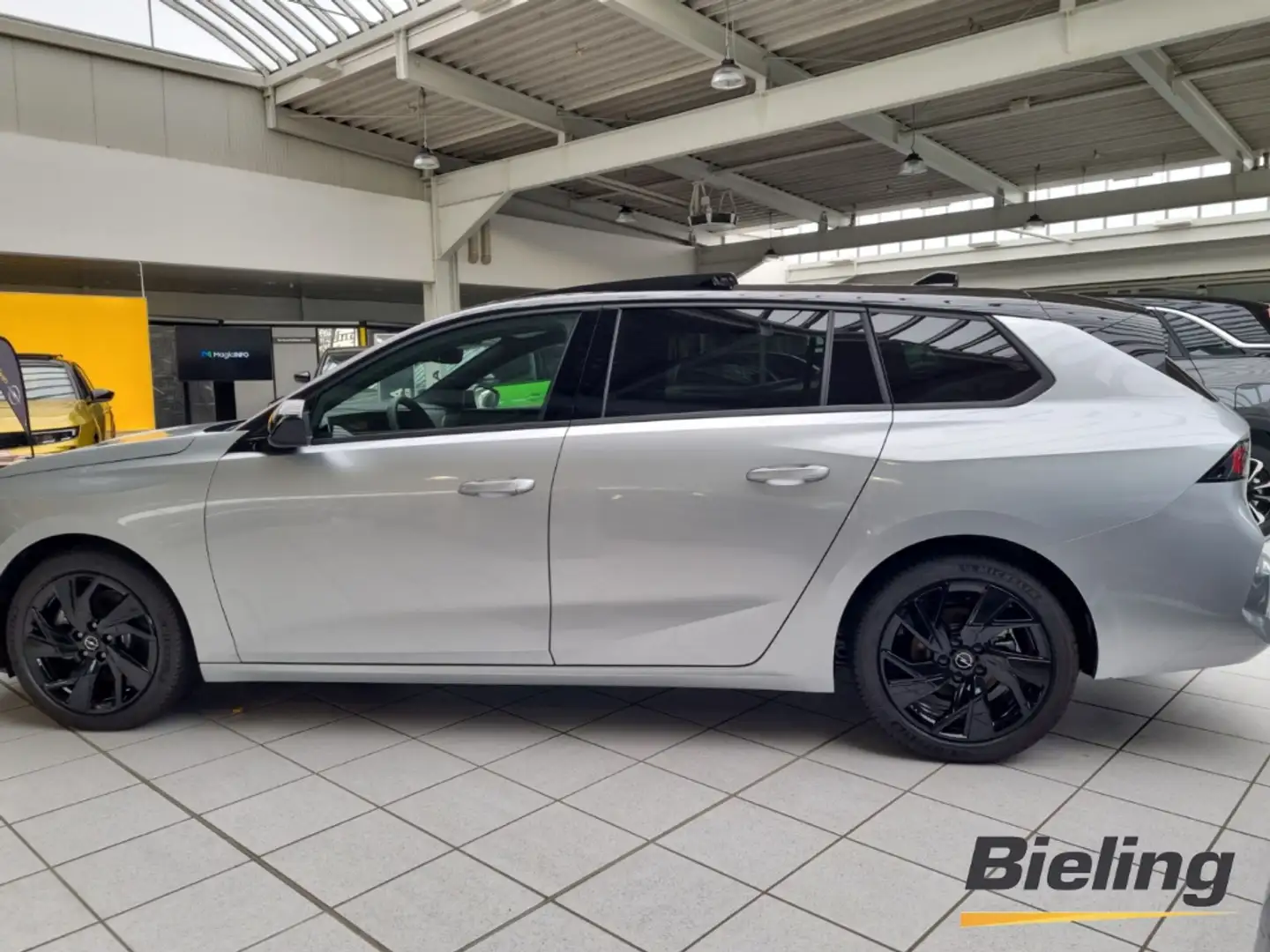 Opel Astra Sports Tourer GS 1.2 Turbo, AGR Sitz, Kamera 360°, Silber - 2