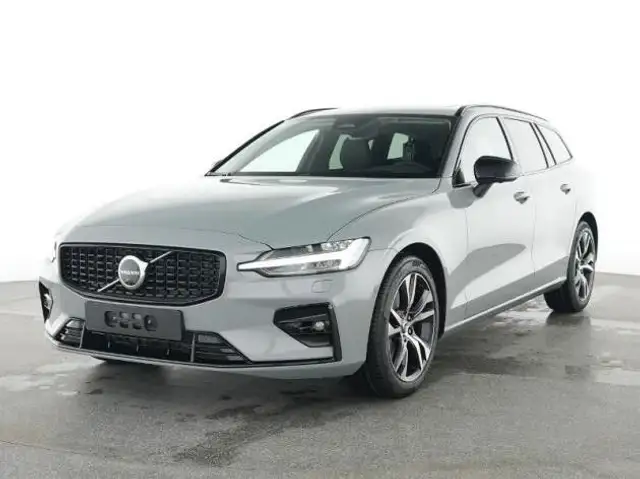 Volvo V60 B4 Plus Dark HEAD UP/ PANO/ 360°/ HK SOUND/