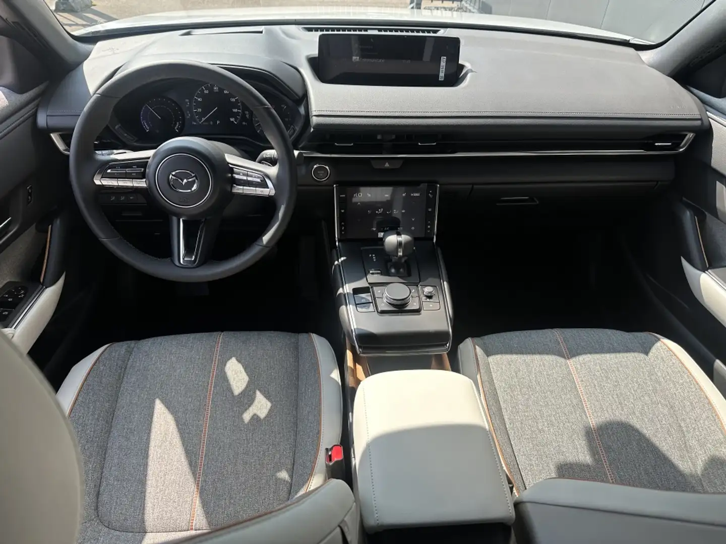 Mazda MX-30 e-SA REV 170PK Advantage / Demo Biały - 2