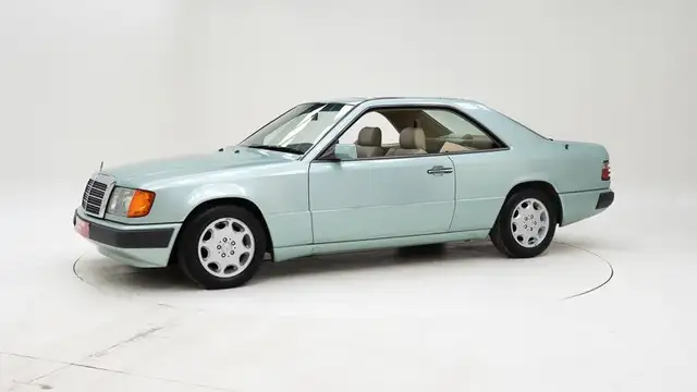Mercedes-Benz 300 CE '92 CH51949