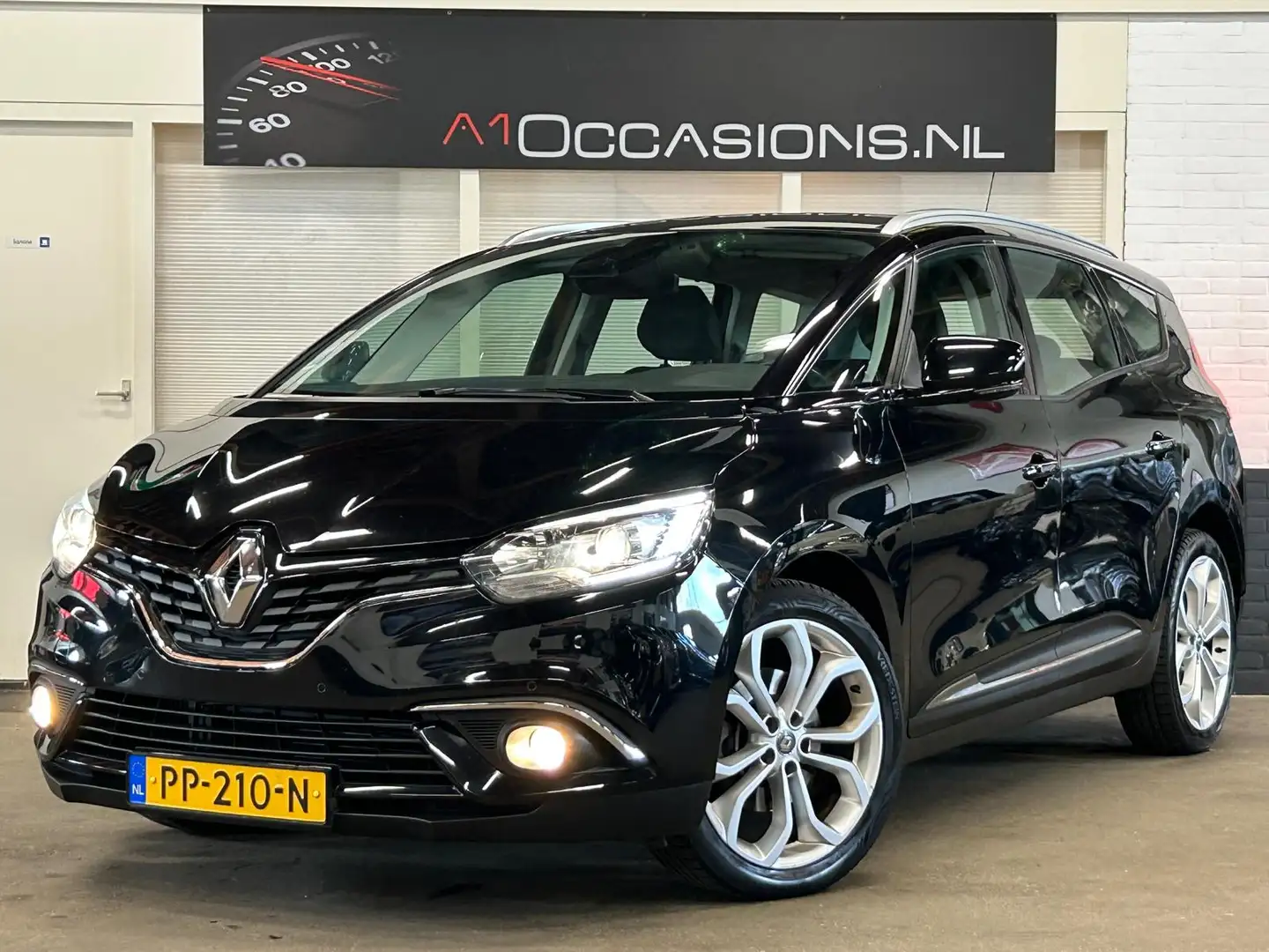 Renault Grand Scenic 1.2 TCe Zen + DEALER ONDERHOUDEN Zwart - 2