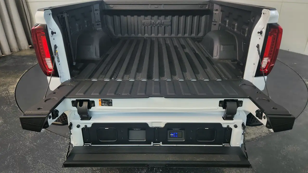 GMC Sierra 1500 photo GMC Sierra 1500