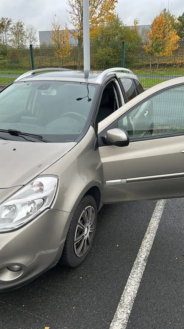 Renault Clio Estate III 1.6 16V 110 XV De France A - 2