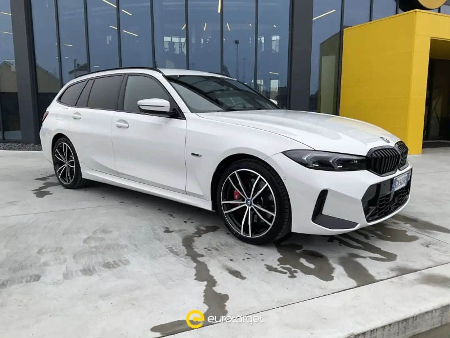 BMW 320 e Touring Msport White - 1