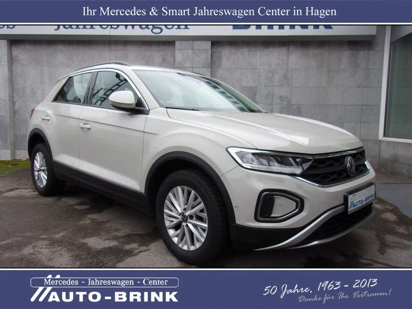 Volkswagen T-Roc Life DSG abn.AHK/Navi/akt.PTS/LED Grijs - 1