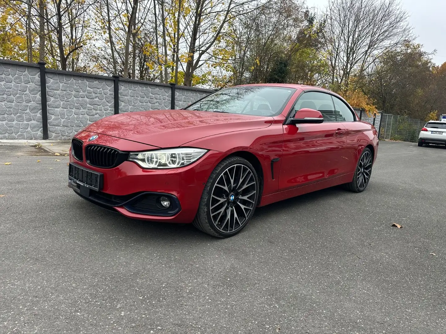 BMW 435 4 Cabrio 435 d xDrive M-Paket Sport Line Rot - 1