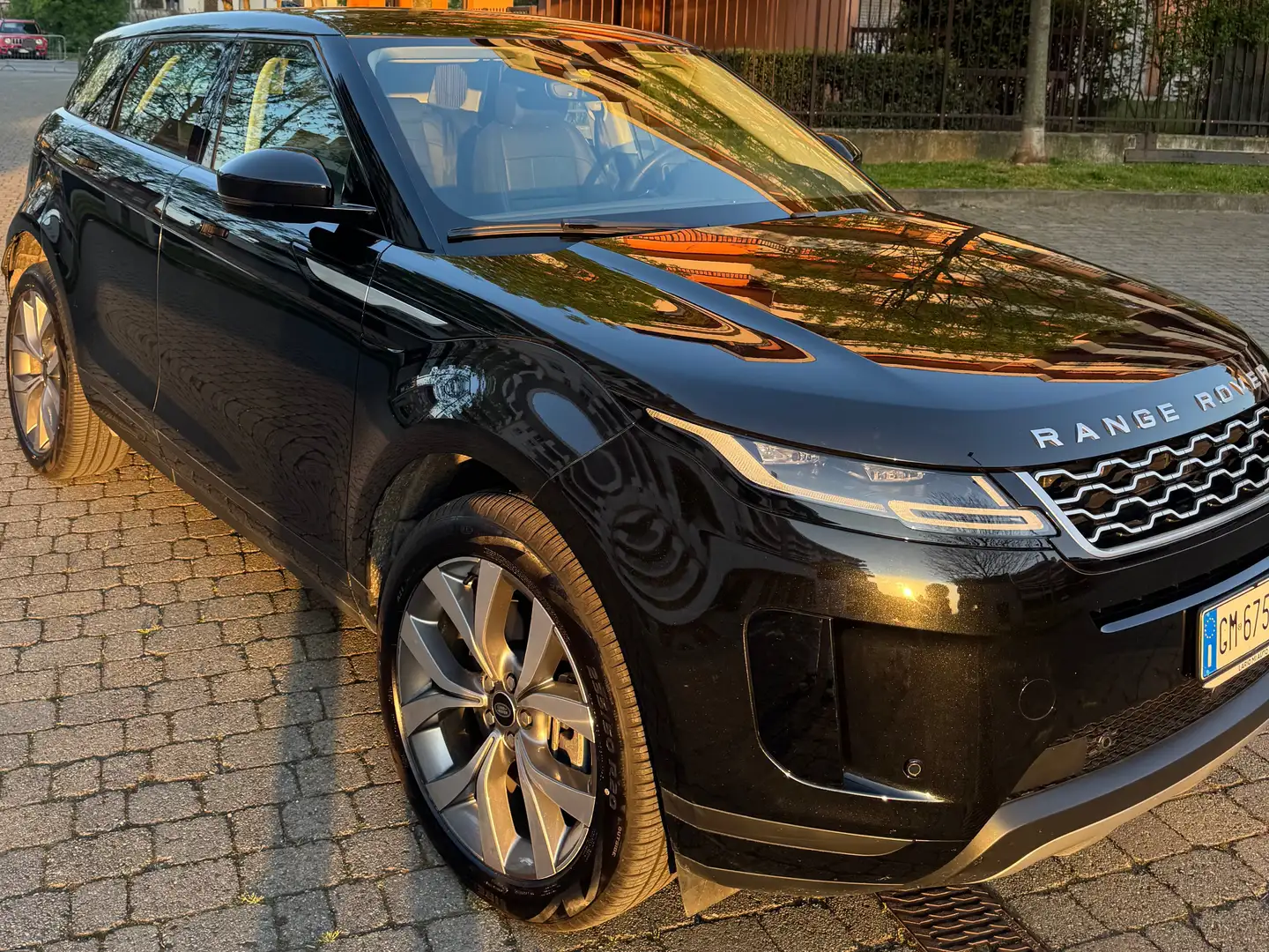 Land Rover Range Rover Evoque Range Rover Evoque 1.5 i3 mhev SE fwd 160cv auto Nero - 1
