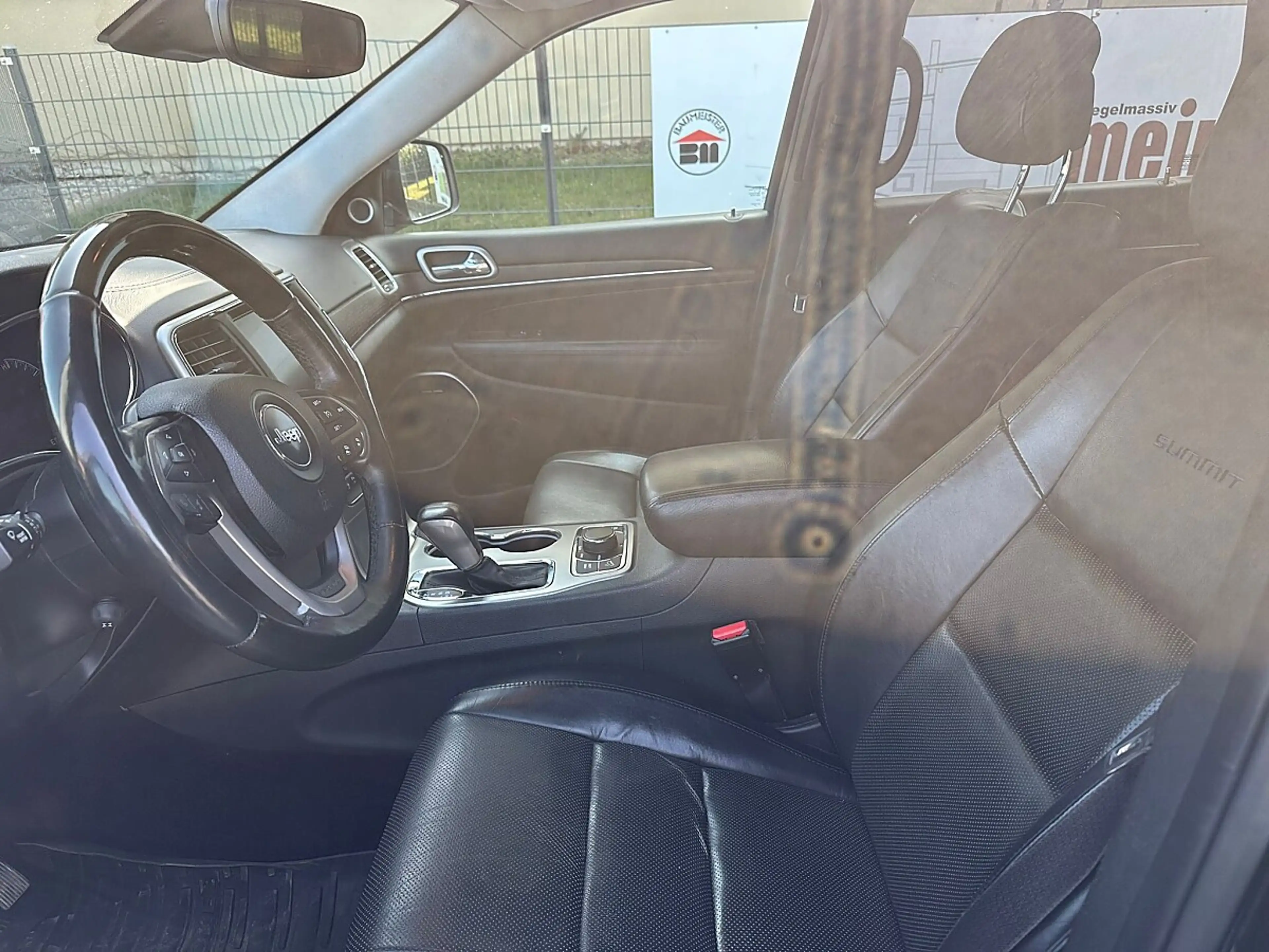 Jeep Grand Cherokee 3,0 V6 CRD Summit — photo 8