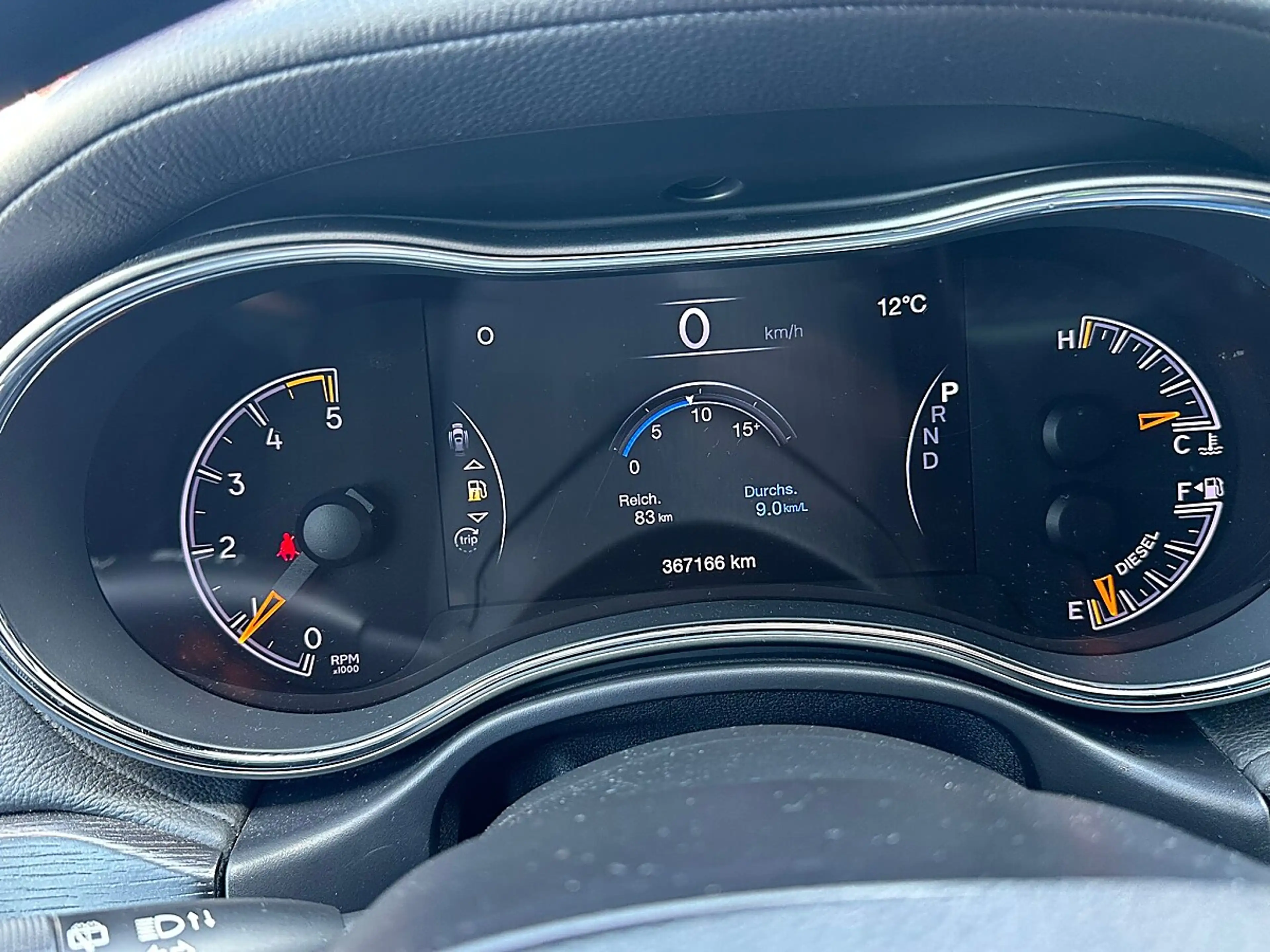 Jeep Grand Cherokee 3,0 V6 CRD Summit — photo 12