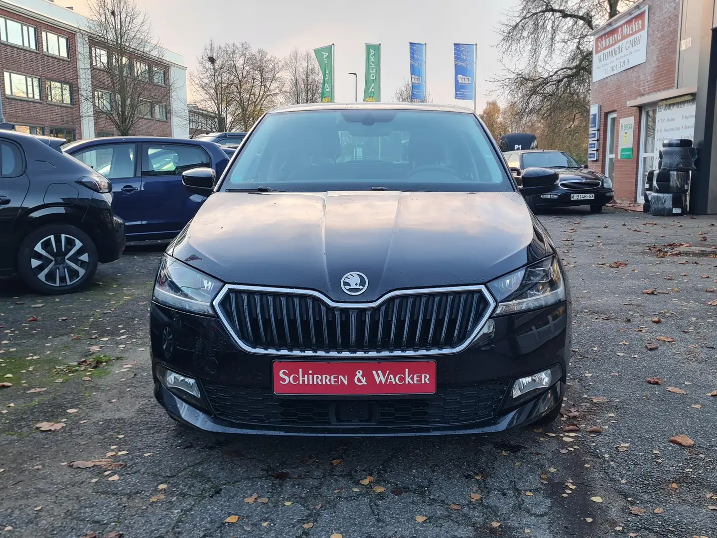 Skoda Fabia Ambition Navi LED Tempomat Sitzheizung Panorama Schwarz - 2