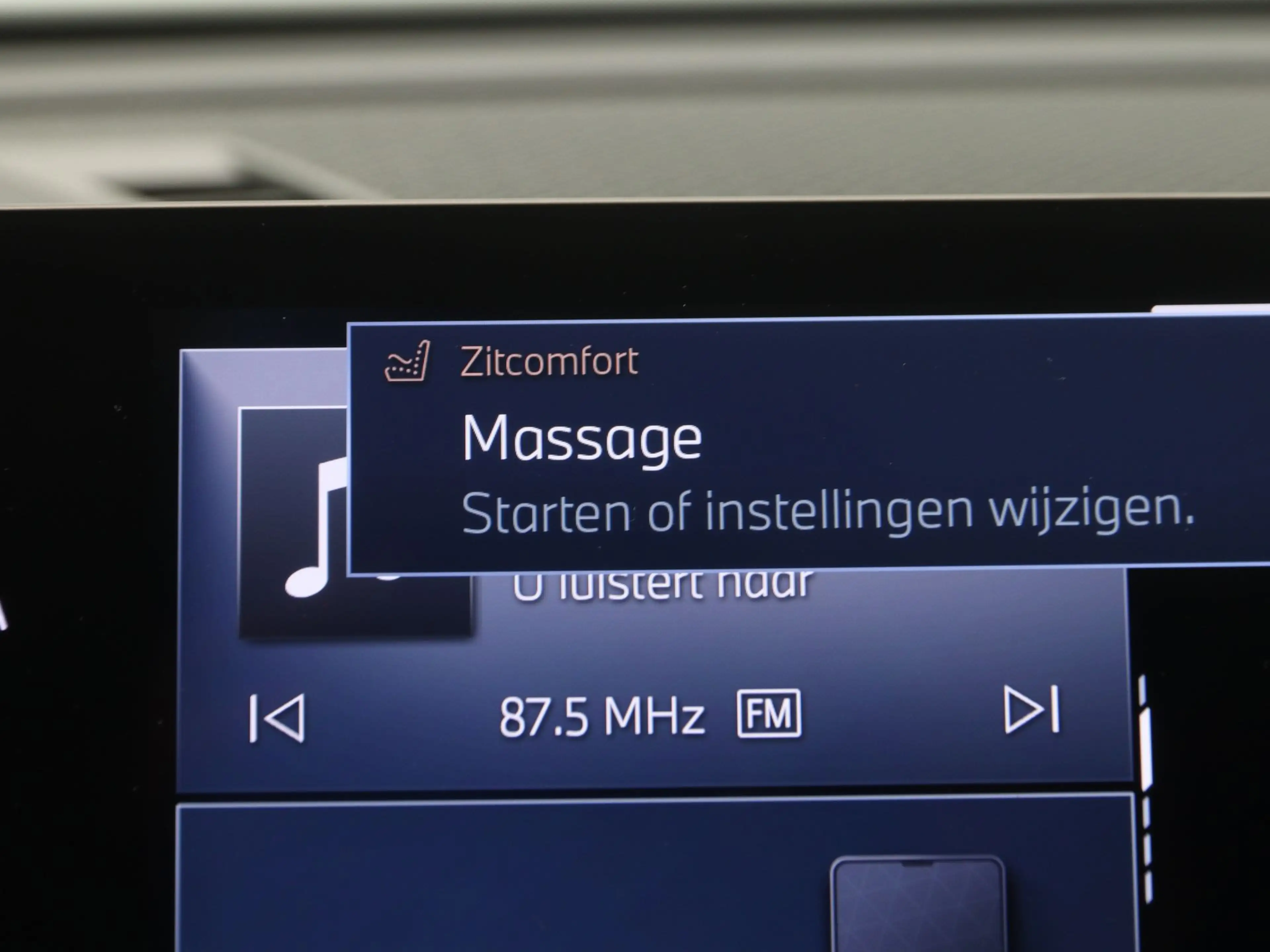 BMW iX2 eDrive20 67 kWh — photo 14