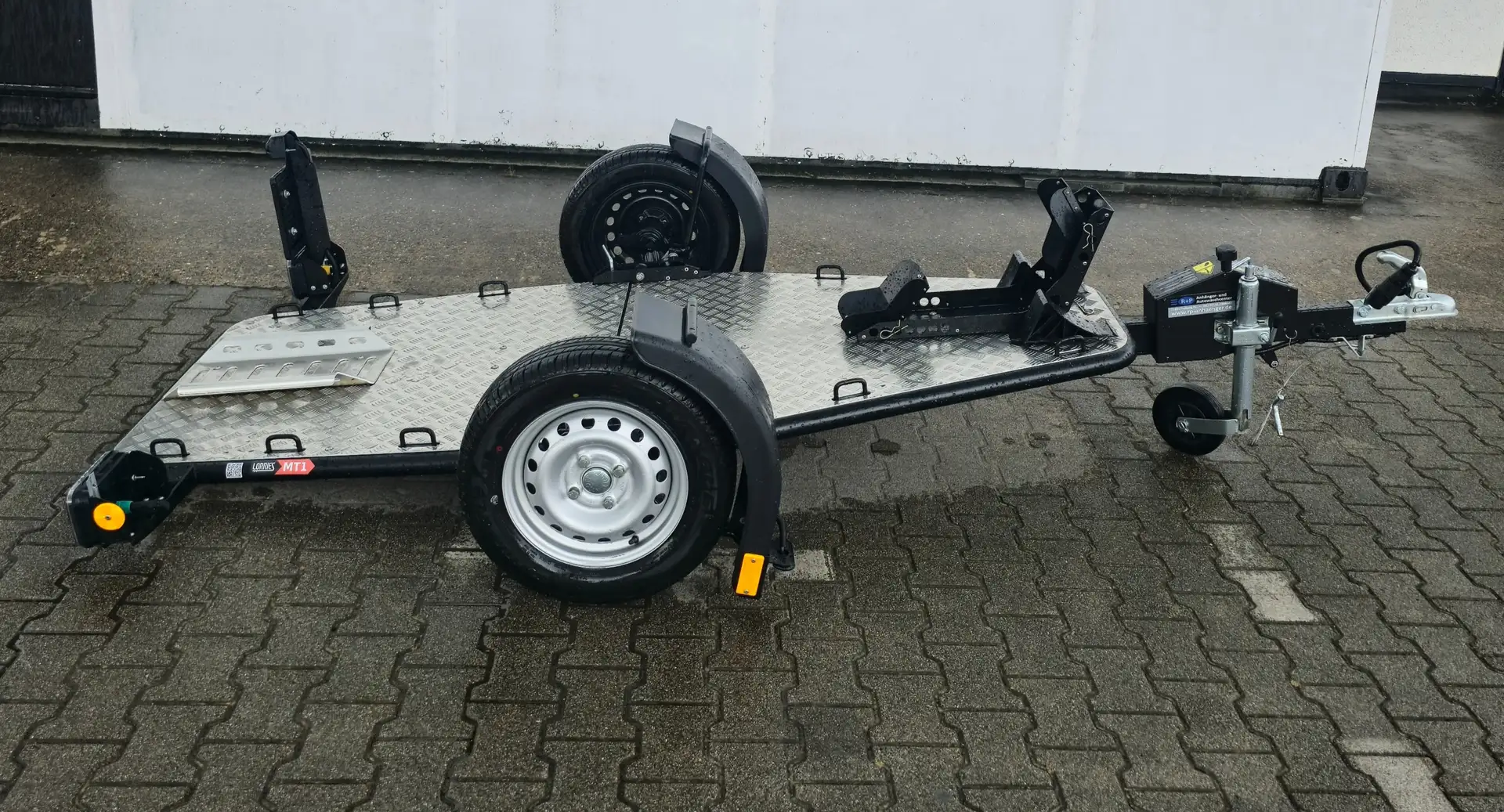 Sonstige Marken Lorries MT-1 Motorradanhänger 750 kg absenkbar - 2