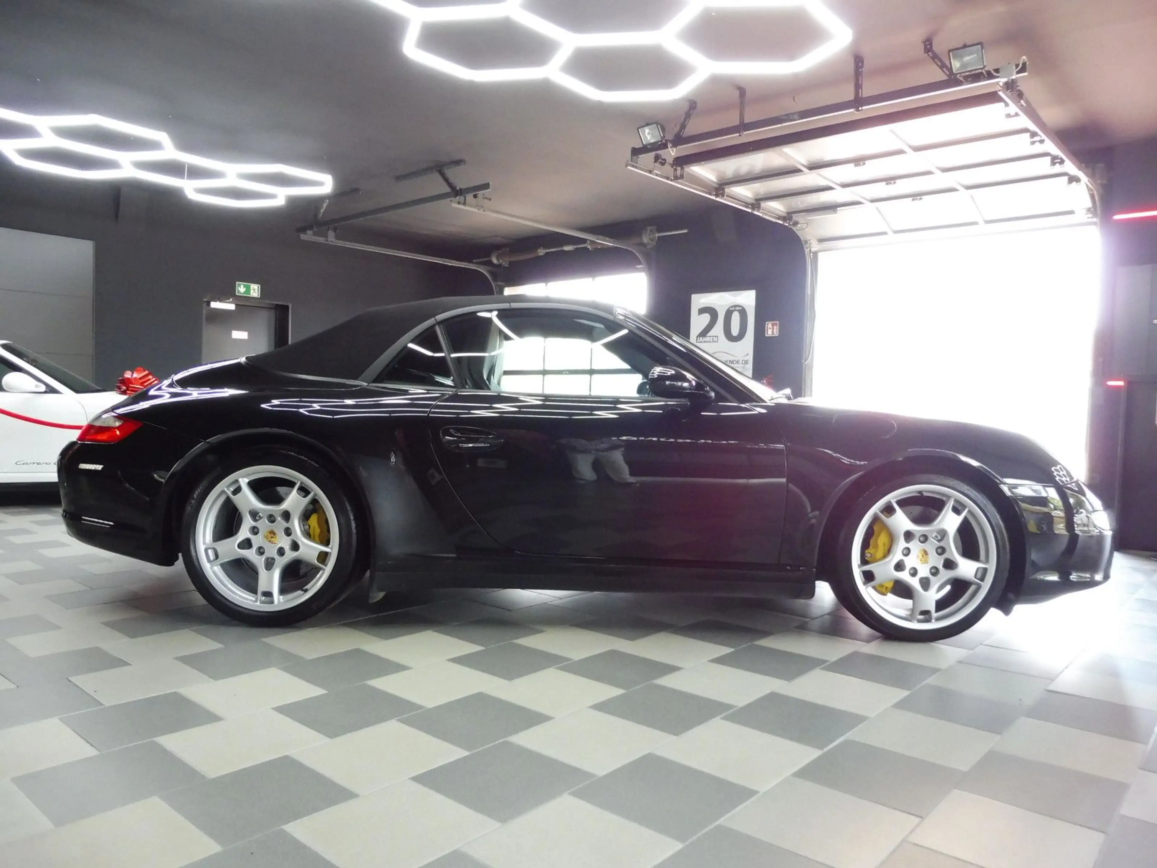 Porsche 997 911  997 Carrera 4 S Cabrio "Porsche-Historie" — photo 5