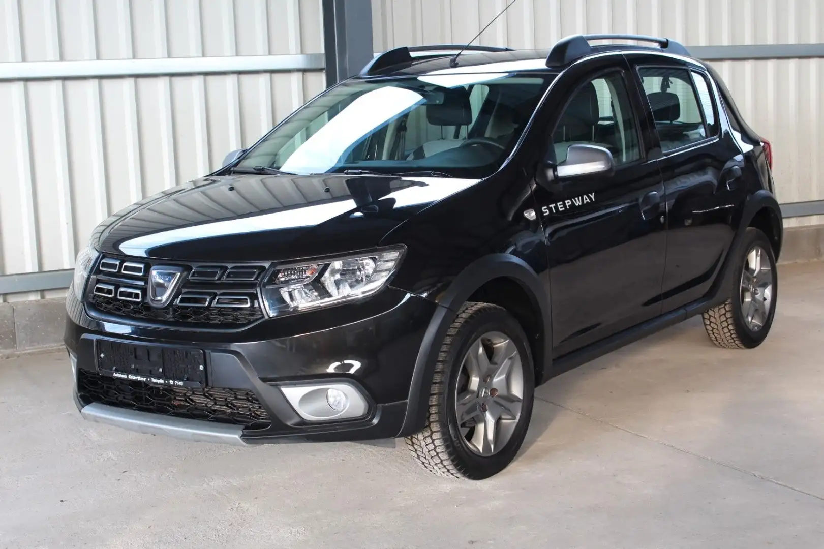 Dacia Sandero II Stepway Essential Schwarz - 2