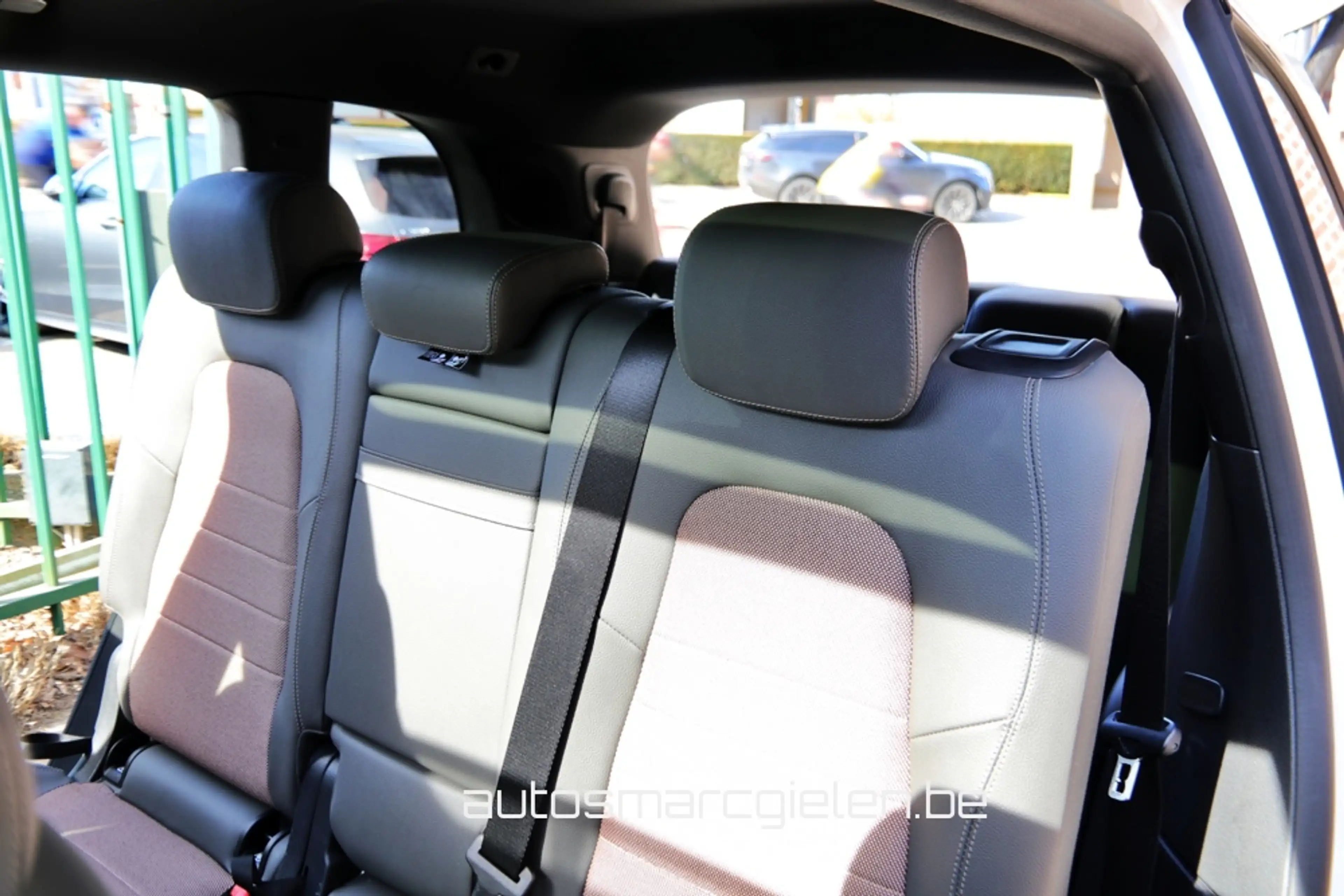 Mercedes-Benz EQB 350 EQB 66.5 kWh 350 4-Matic 7pl — photo 13