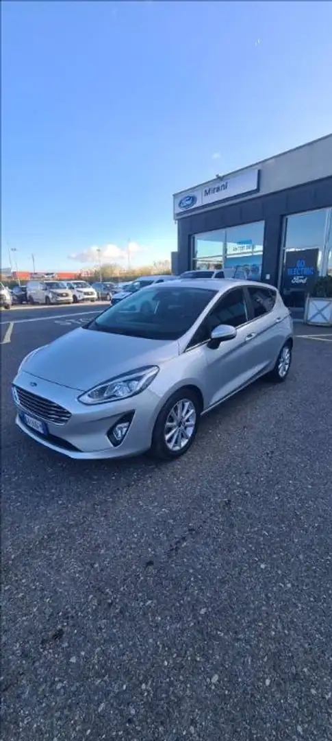 Ford Fiesta 5p 1.0 ecoboost Titanium s&s 95cv my20.25 Gris - 1