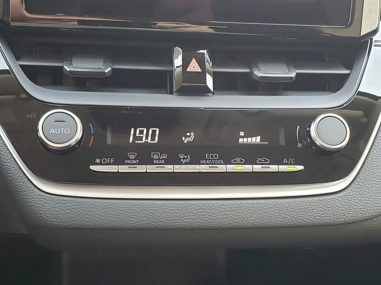Toyota Corolla снимка Toyota Corolla