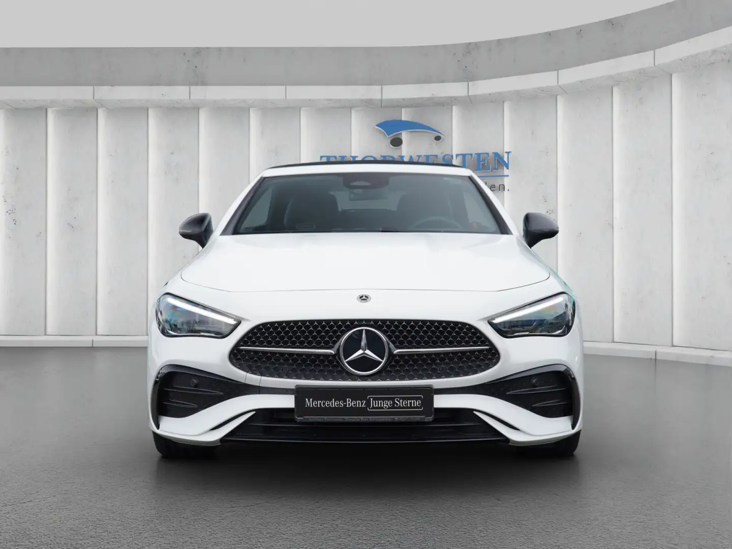 Mercedes-Benz CLE 200 CLE 200 4MATIC Cabriolet AMG Line 20 Zoll NIGHT Weiß - 2