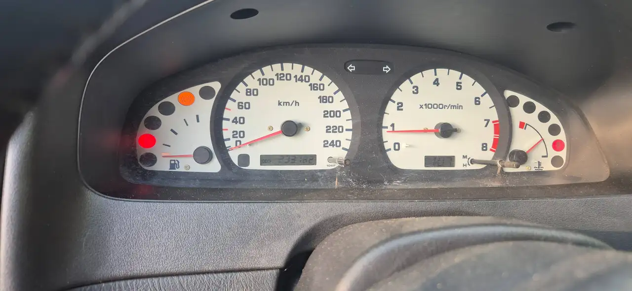 Nissan Almera GTI, foto 4