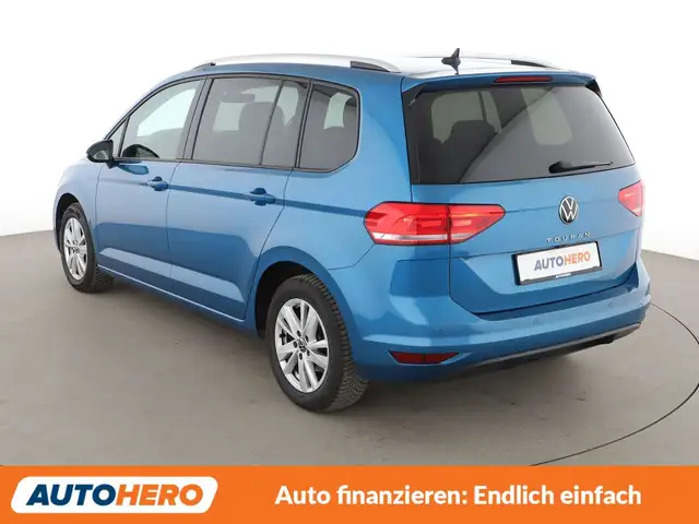 Volkswagen Touran view 4