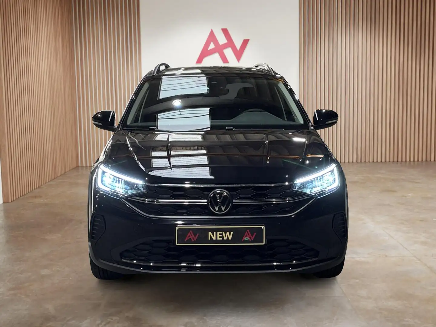 Volkswagen Taigo 1.0 TSI Limited DSG ** LED | Keyless | Zetelver... Negru - 2