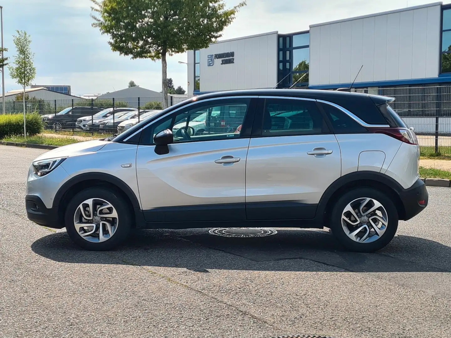 Opel Crossland X Crossland Innovation*Autom.*Navi*Kamera*1.Hand* Stříbrná - 2