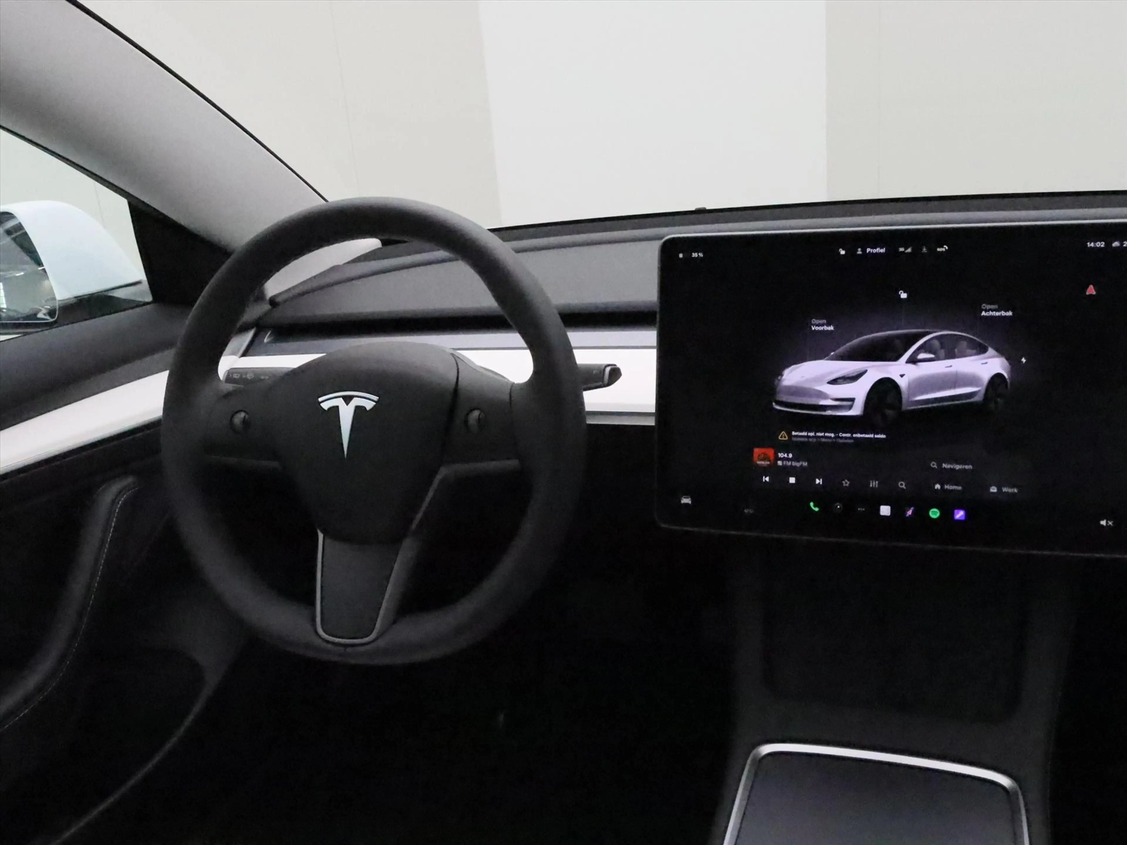 Tesla Model 3 Standard RWD Plus 96.3% SoH UPGRADE [ WIT LEDER+AM — photo 8