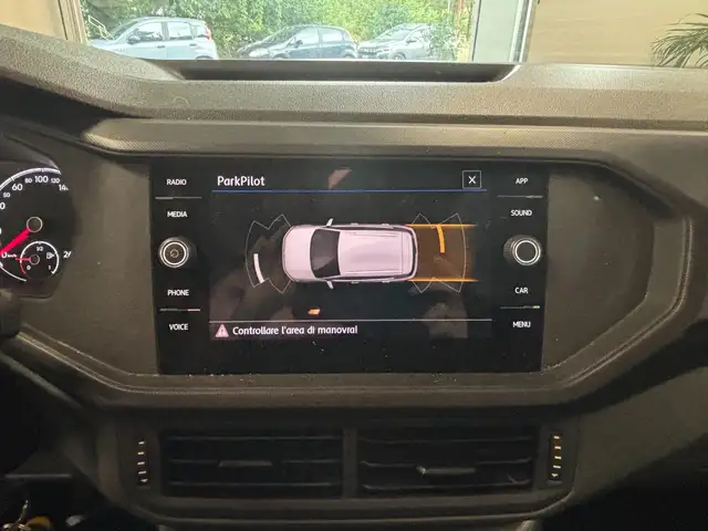 Volkswagen T-Cross view 10