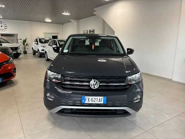 Volkswagen T-Cross view 2