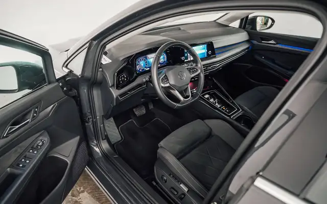 Volkswagen Golf view 13