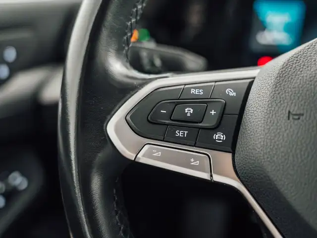 Volkswagen Golf view 14