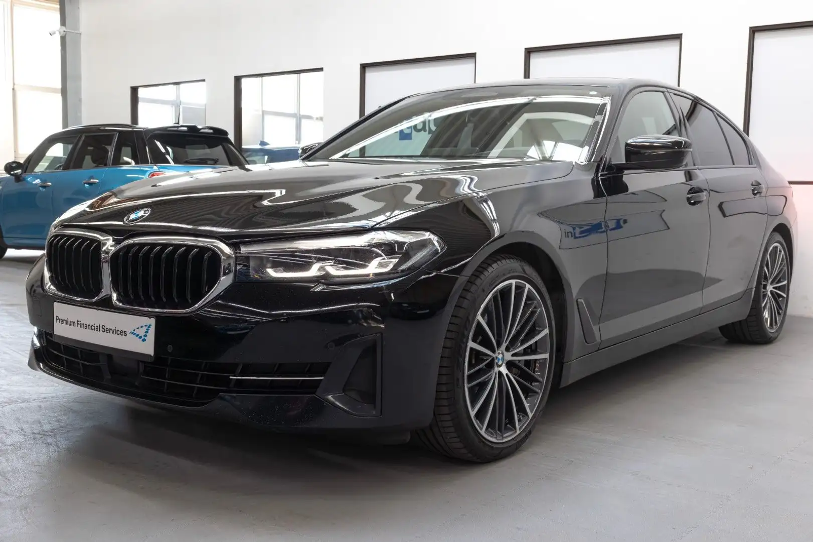 BMW 530 xd LED LiveCockPro HUD ParkAs DAPro HiFi uvm! Noir - 1