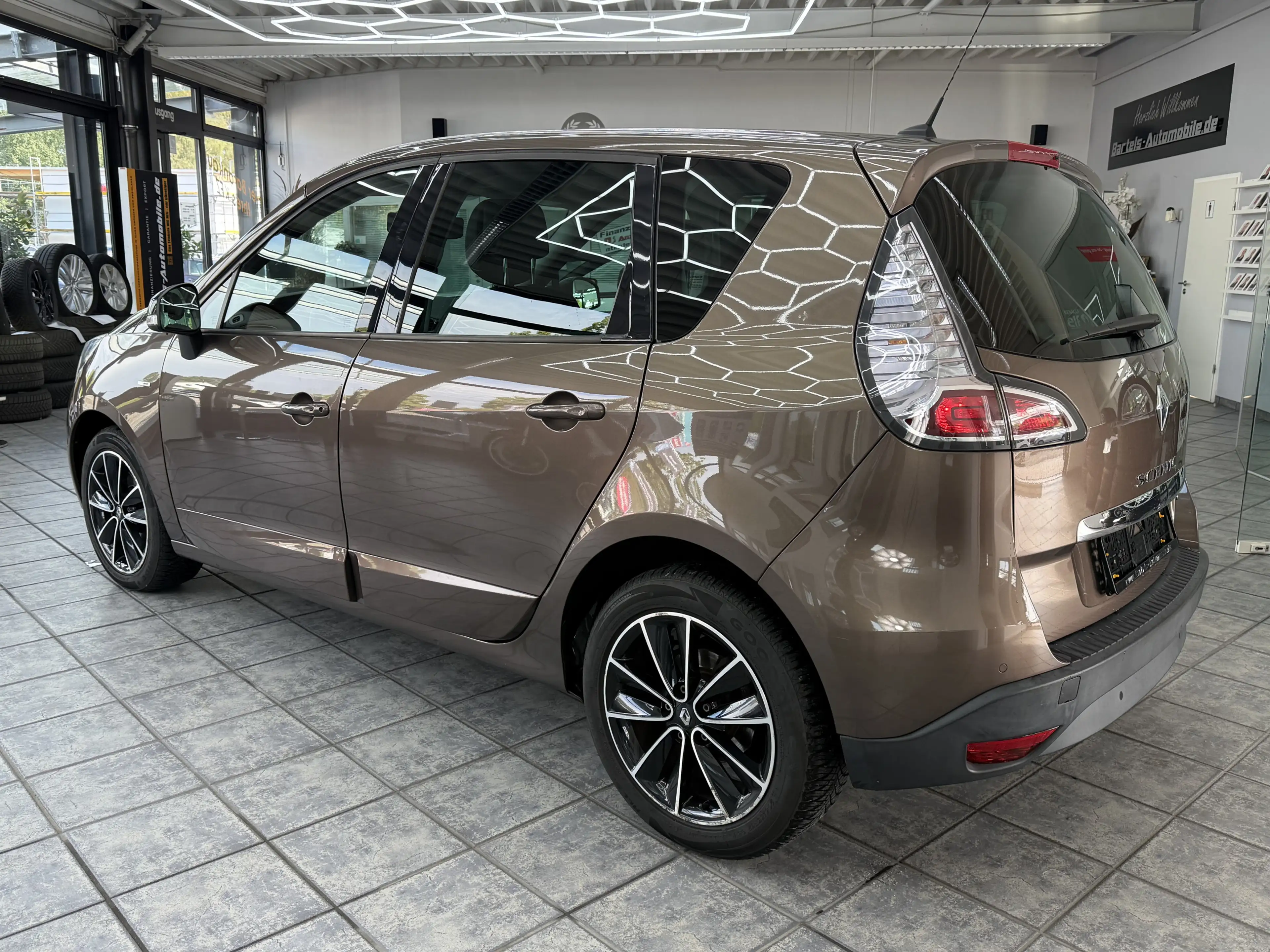 Renault Scenic 1.5 dCi BOSE Edition, Autom., Leder, Navi — photo 9