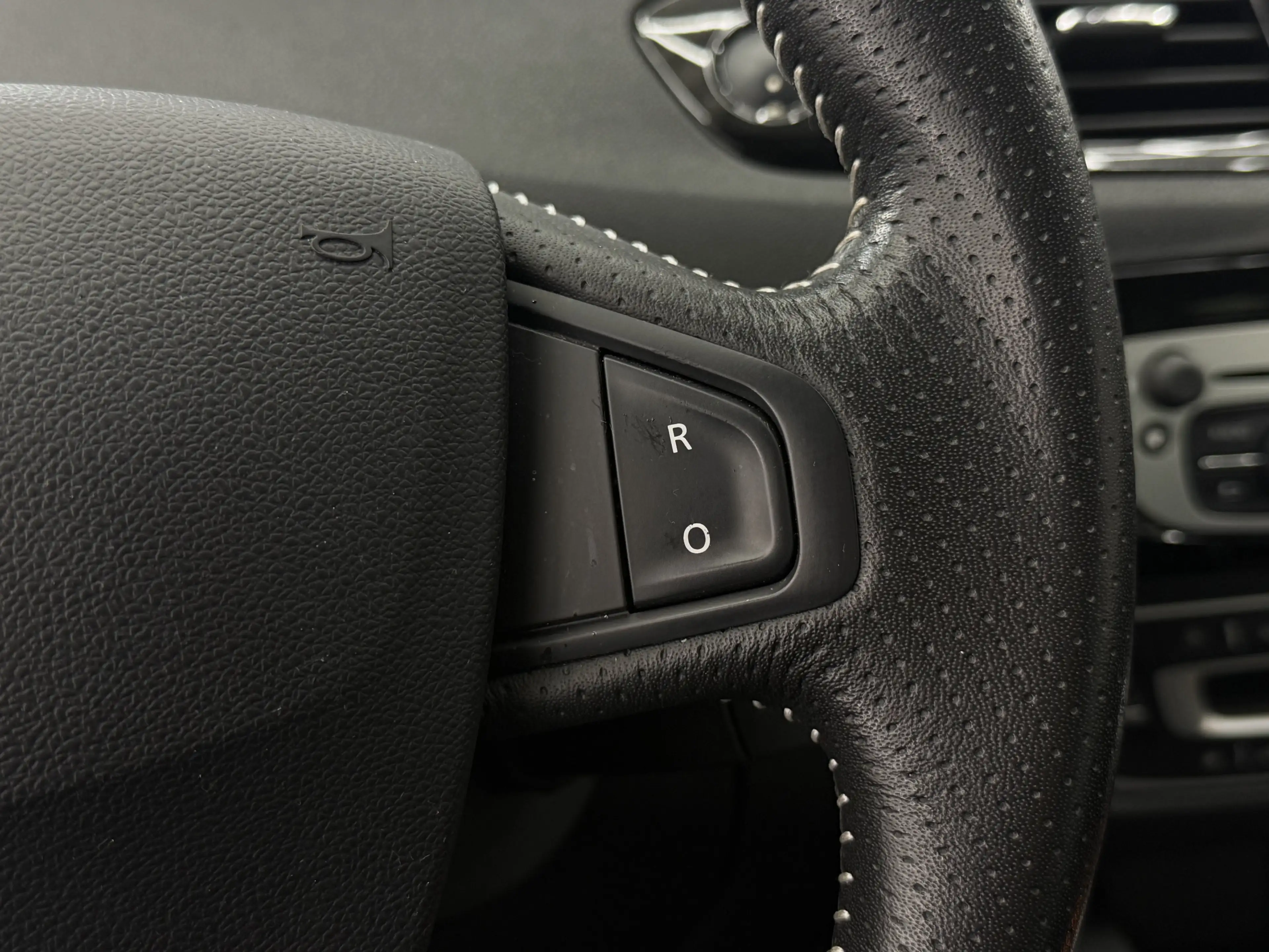 Renault Scenic 1.5 dCi BOSE Edition, Autom., Leder, Navi — photo 15