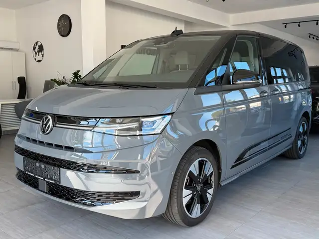 Volkswagen T7 Multivan Edition / AHK / Kamera / 8 Fach