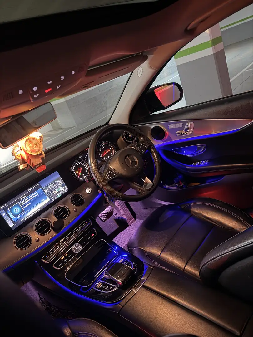 Mercedes-Benz E 220 d 9G-TRONIC Exclusive - 2