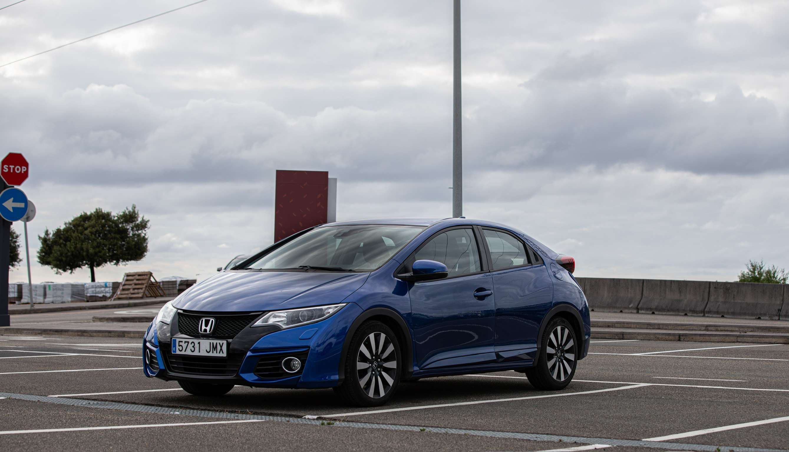 Honda Civic 1.6 i-DTEC Executive - foto 1