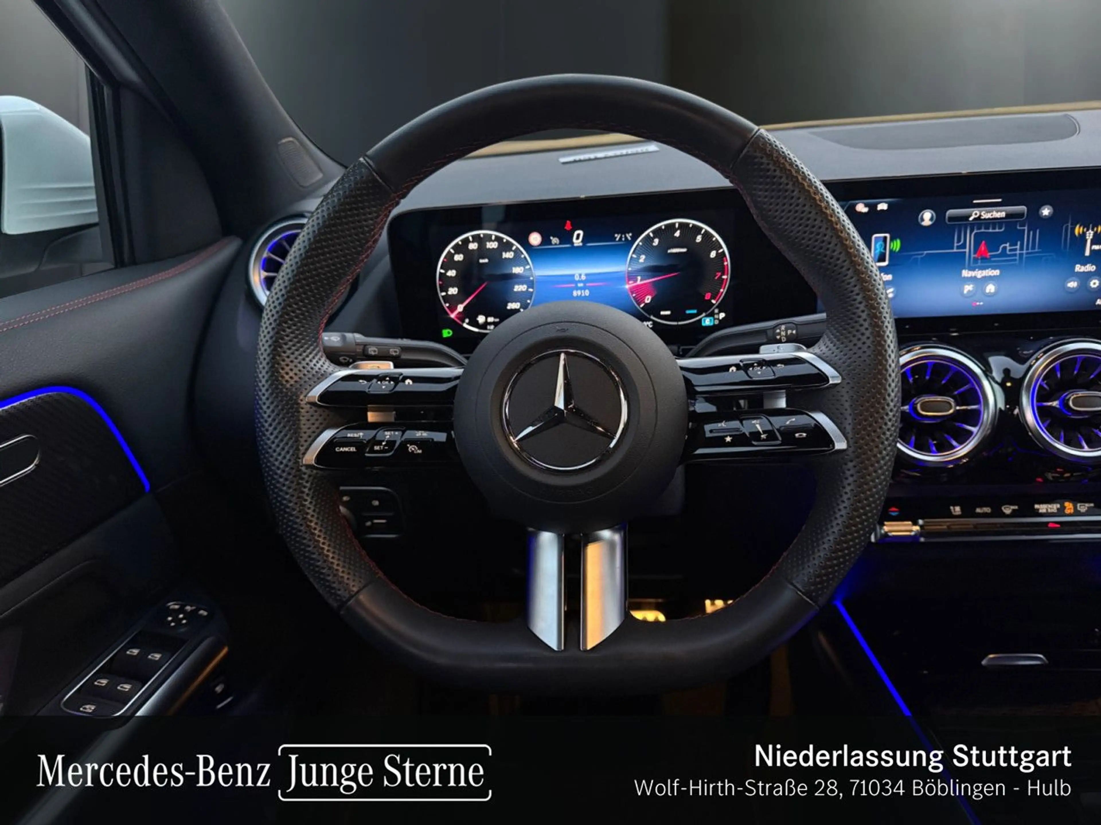 Mercedes-Benz GLA 200 AMG+LED+KAMERA+TOTW+KEYLESS+7G — photo 14