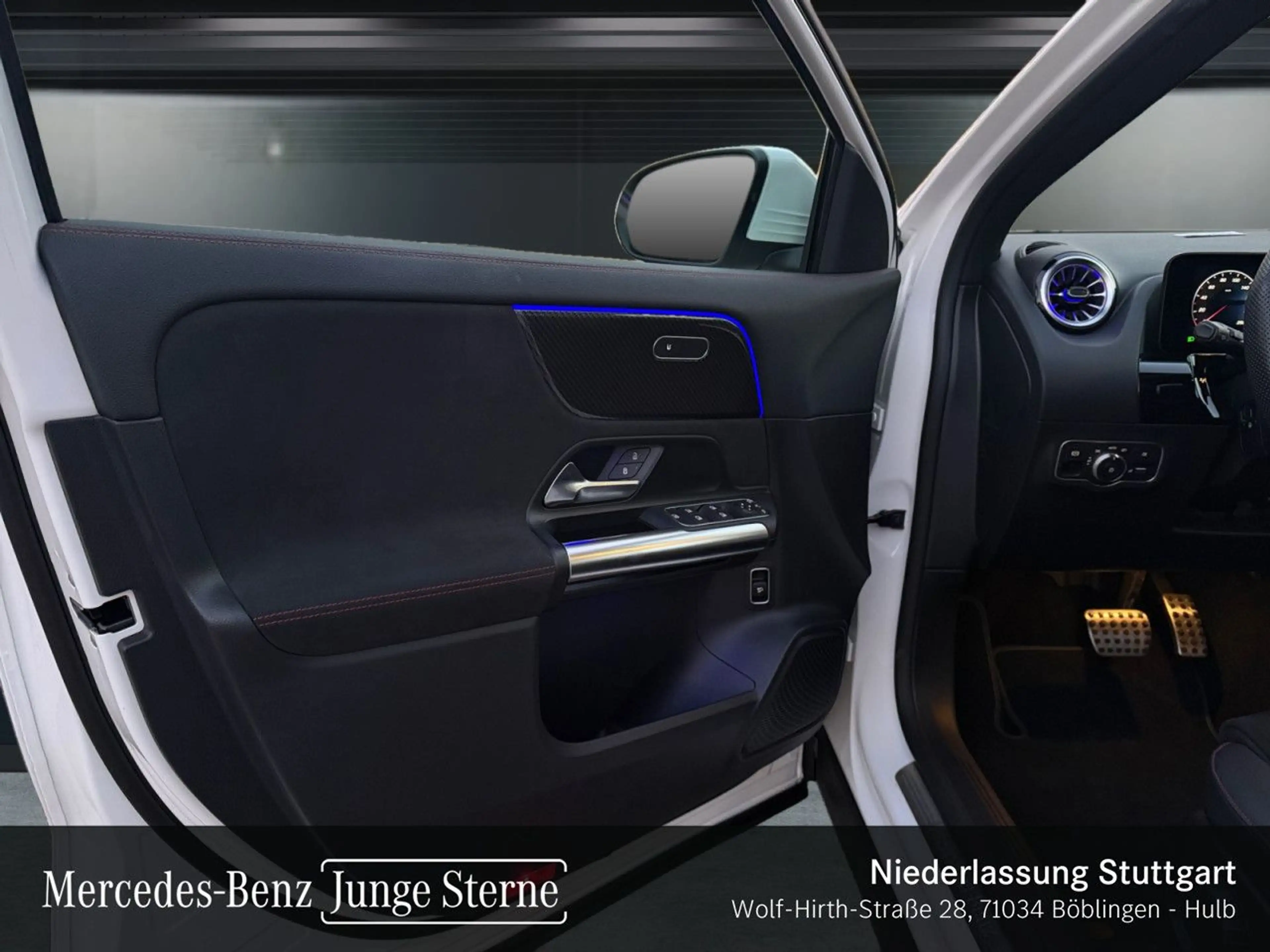 Mercedes-Benz GLA 200 AMG+LED+KAMERA+TOTW+KEYLESS+7G — photo 12