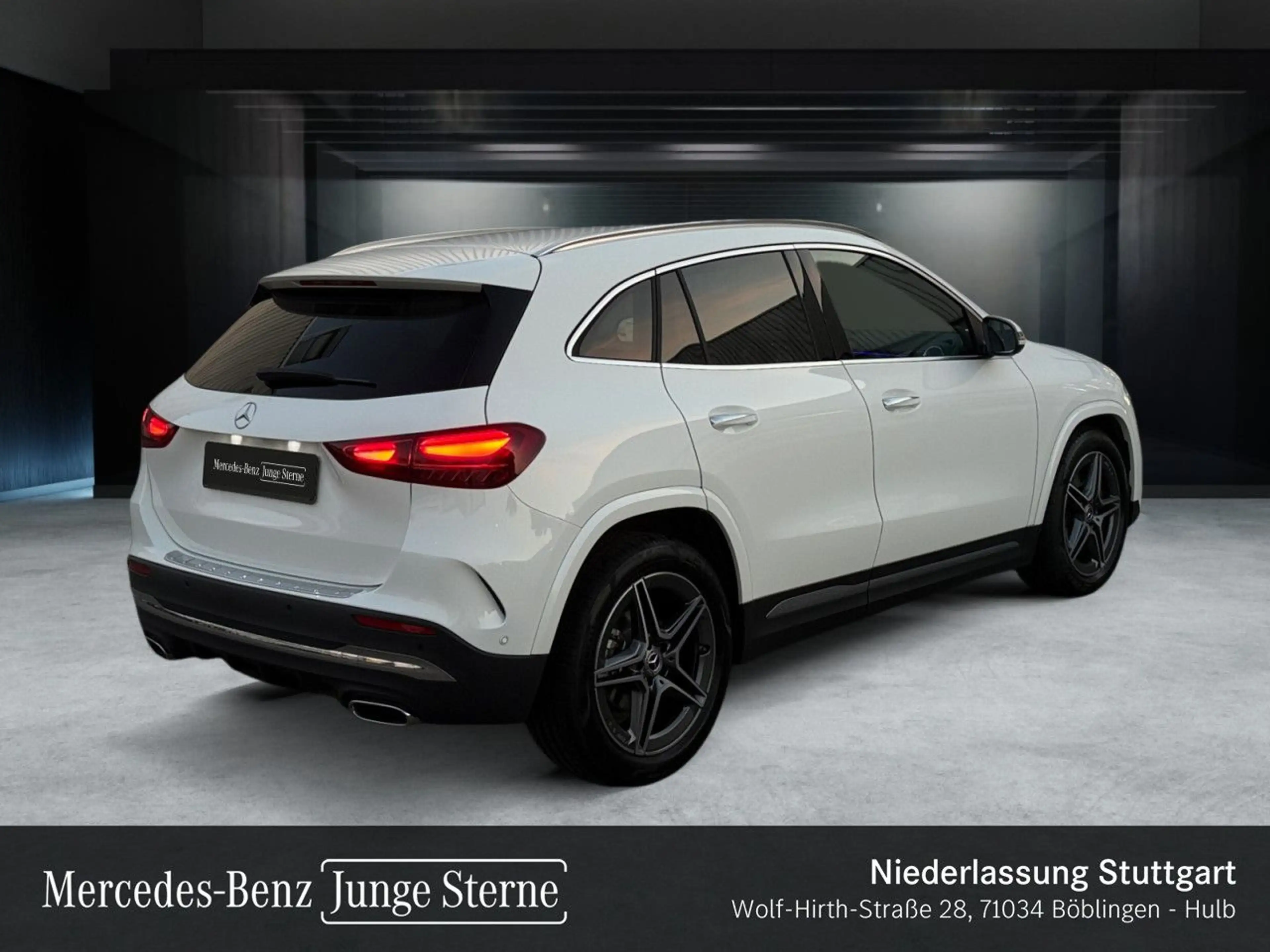Mercedes-Benz GLA 200 AMG+LED+KAMERA+TOTW+KEYLESS+7G — photo 4