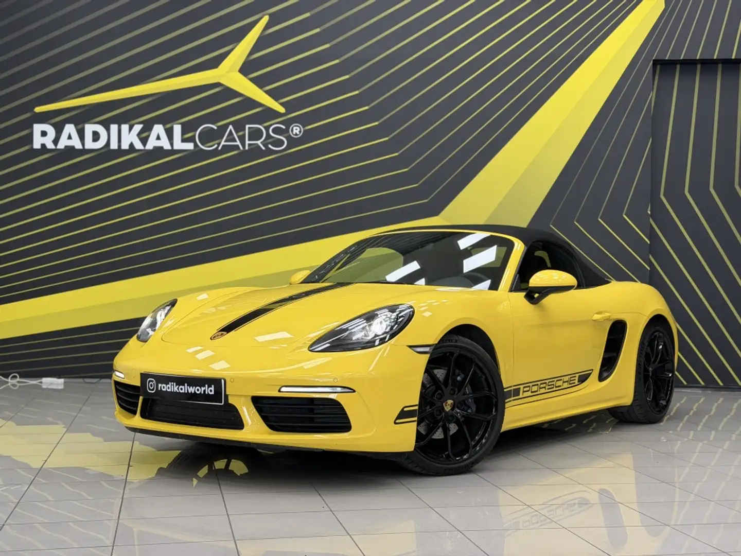 Porsche Boxster Style Edition PDK Amarillo - 1