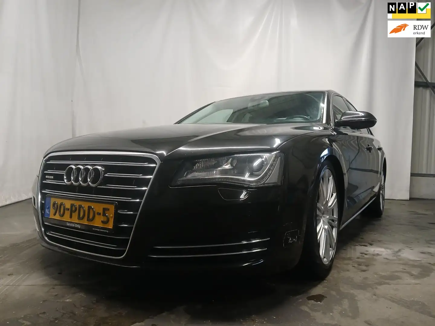 Audi A8 4.2 FSI quattro Pro Line+ MOTOR DEFECT!!! Zwart - 1